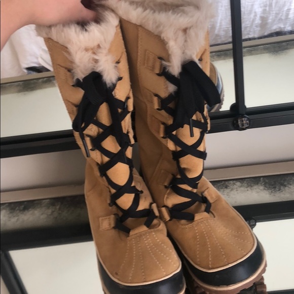 Sorel suede brown and black- size 8.5! - Picture 5 of 6